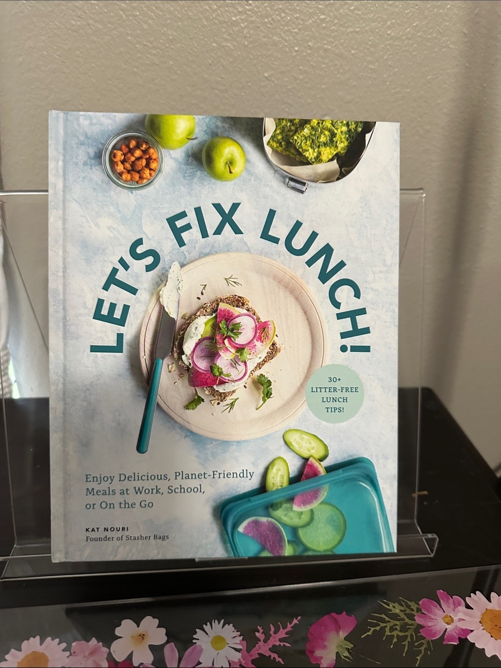 Hard cover Let’s Fix Lunch cookbook. NWT